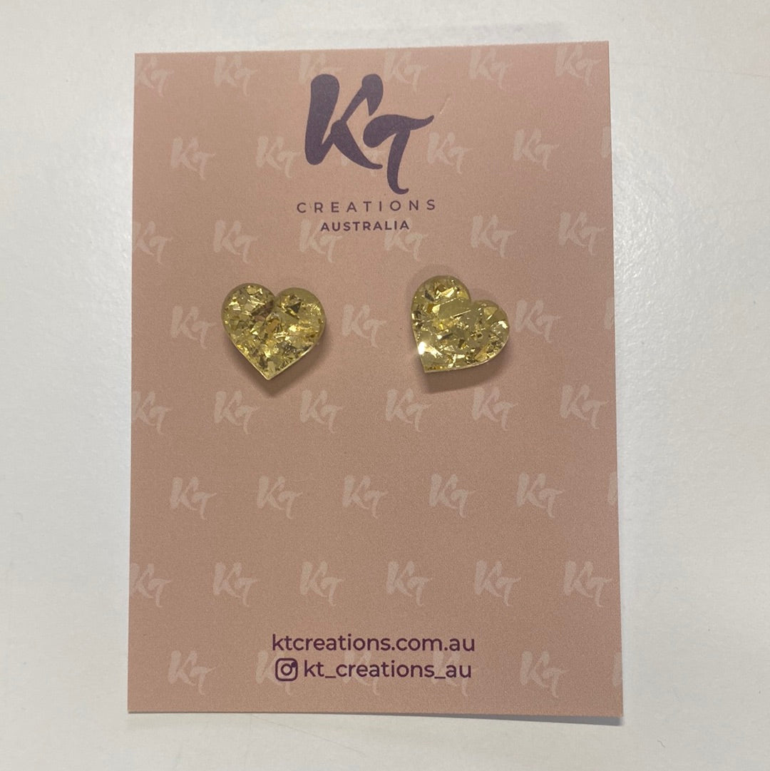 Gold heart stud