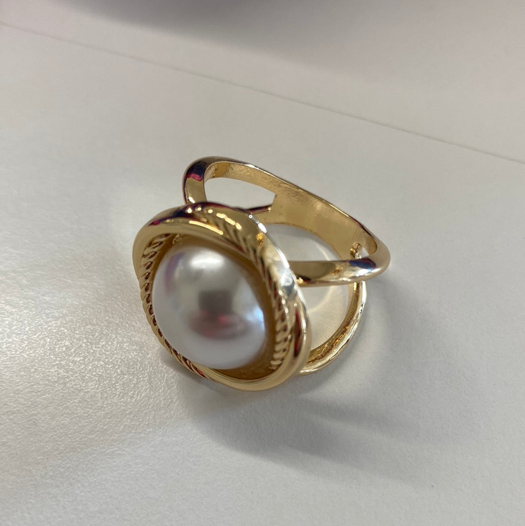 Pearl scarf ring