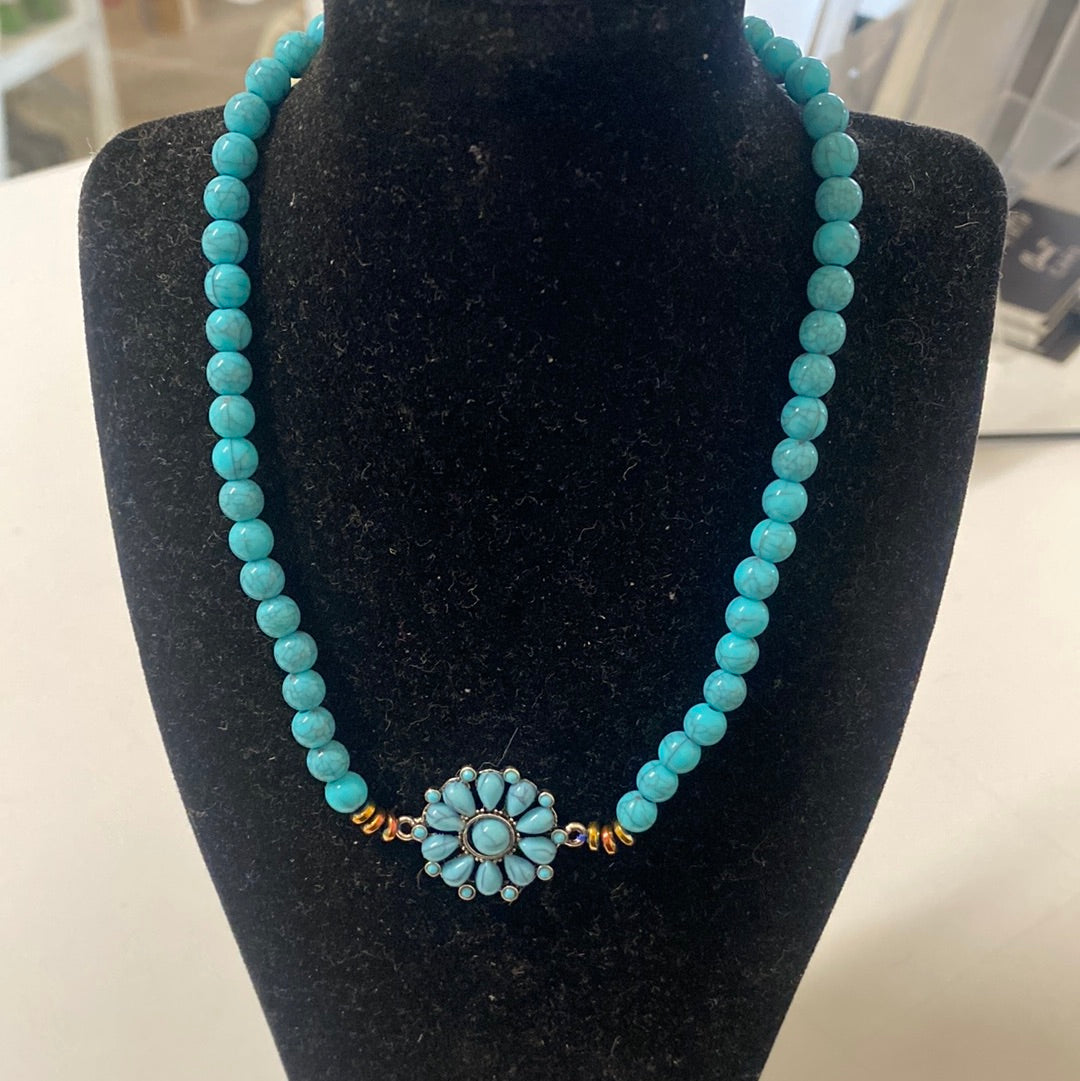 Teal chocker