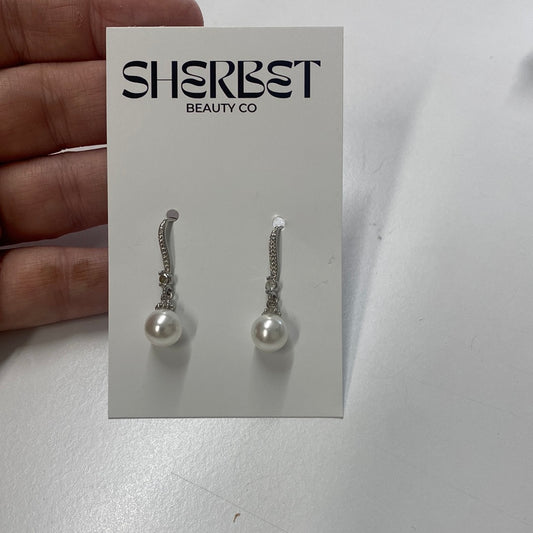 Sterling silver pearl drop