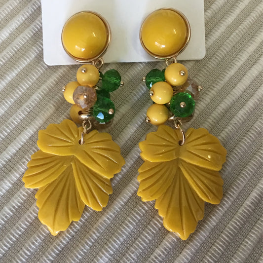 Yellow Leaf Dangle earrings 39